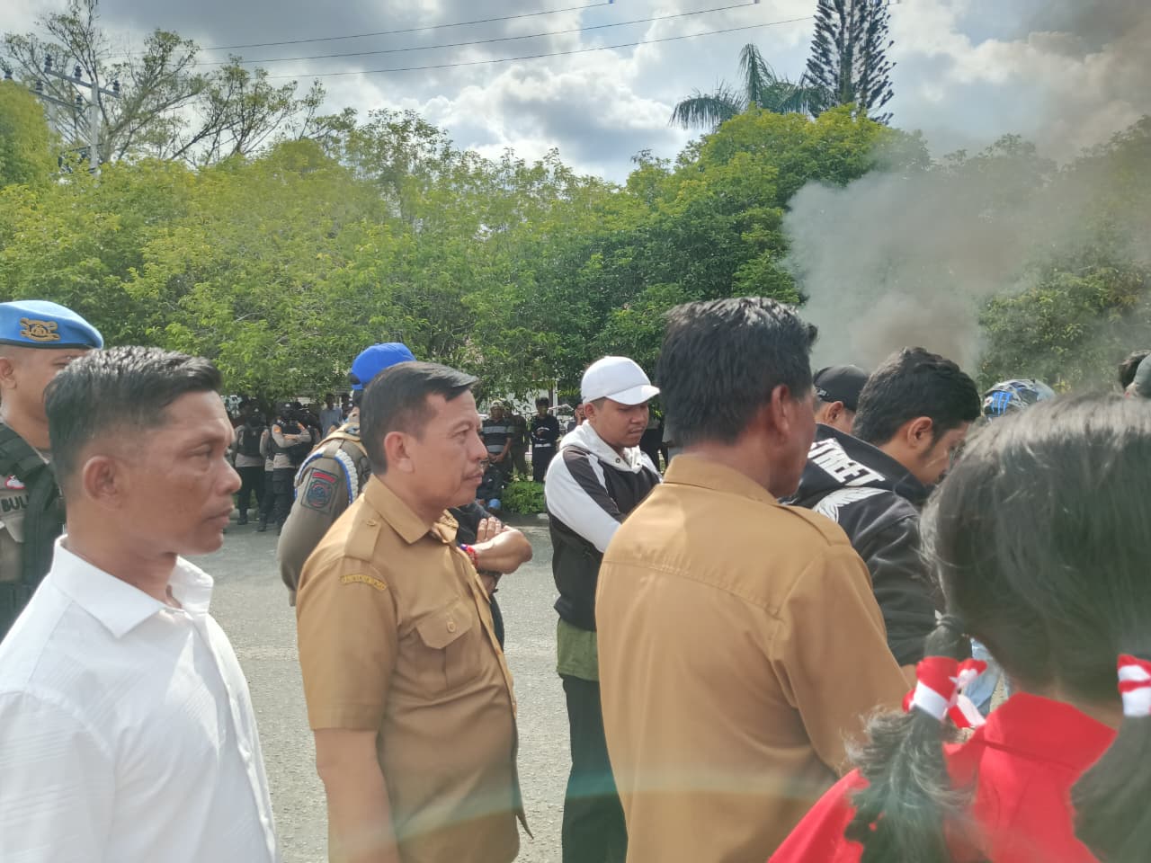 Plt. Drs AJENG, MT (Mendengar Aspirasi Demo (HMI)
